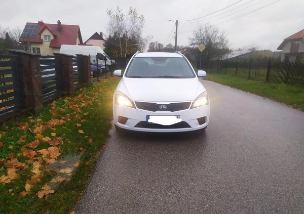 Kia Ceed cena 15500 przebieg: 240518, rok produkcji 2011 z Kielce małe 106